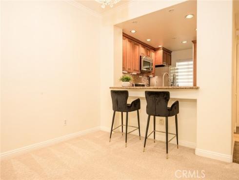 2233  Martin  311 , Irvine, CA