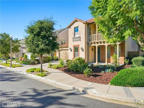 217  Compass  , Irvine, CA