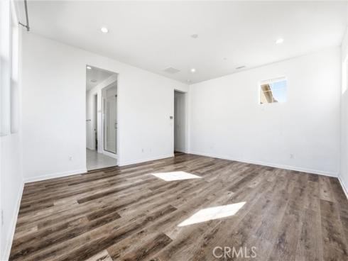 217  Compass  , Irvine, CA