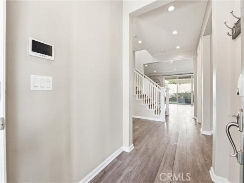 217  Compass  , Irvine, CA