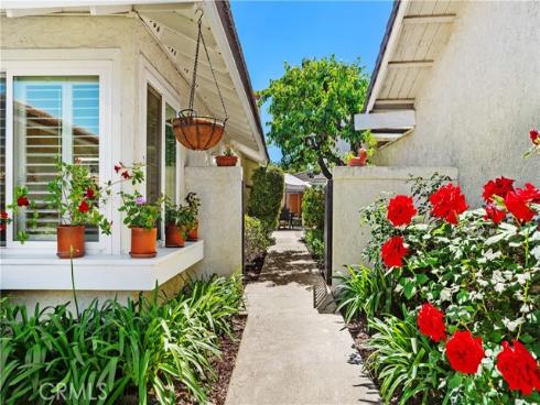 4  Redhawk  , Irvine, CA