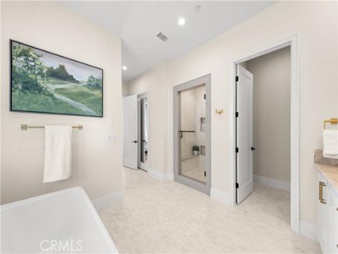 125  Prestigo  , Irvine, CA