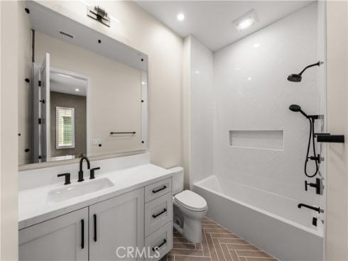 125  Prestigo  , Irvine, CA