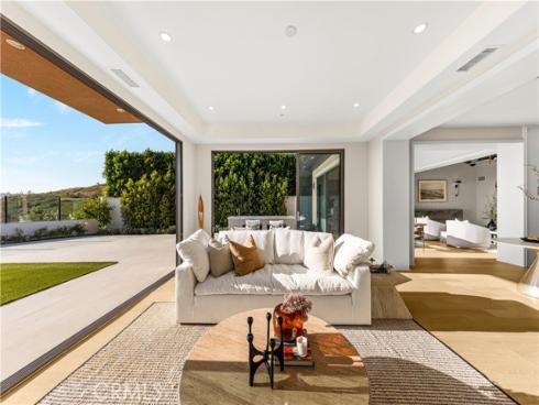 125  Prestigo  , Irvine, CA