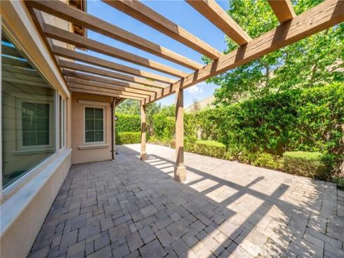 45  Triana  , Irvine, CA