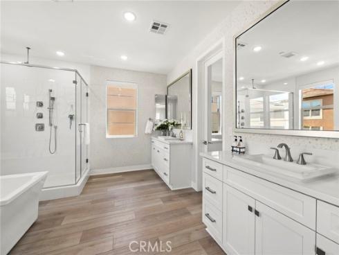 53  Lunar  , Irvine, CA