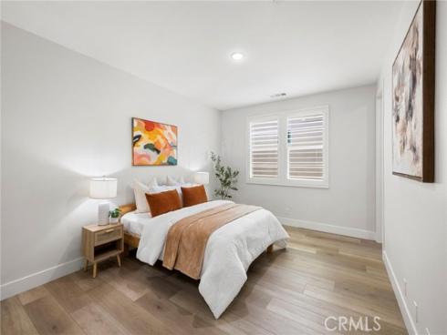 53  Lunar  , Irvine, CA