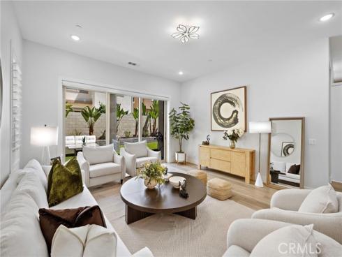 53  Lunar  , Irvine, CA