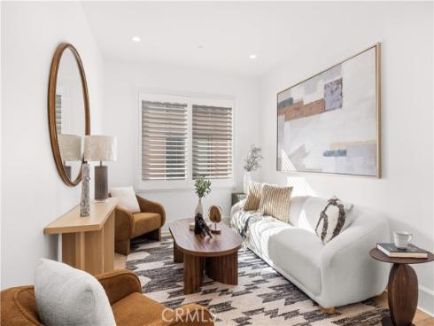 217  Piazza  , Irvine, CA