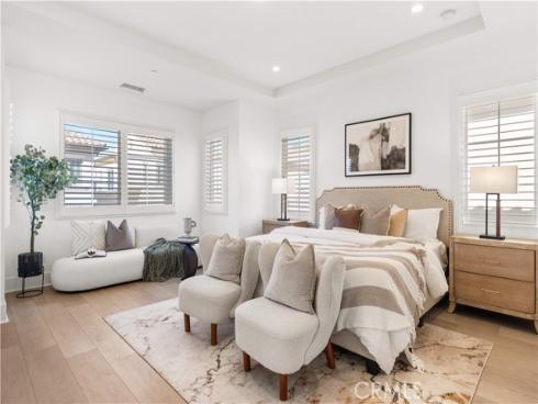 217  Piazza  , Irvine, CA