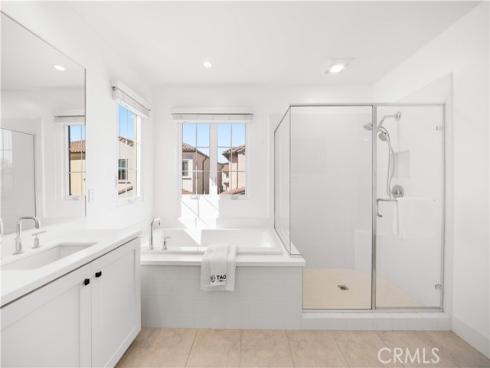 217  Piazza  , Irvine, CA