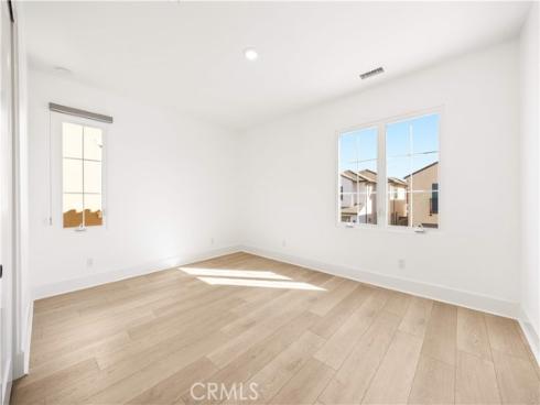 217  Piazza  , Irvine, CA