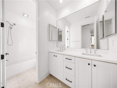 217  Piazza  , Irvine, CA