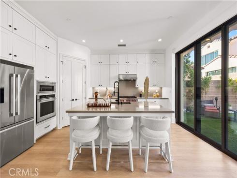 217  Piazza  , Irvine, CA