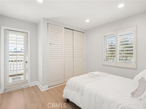 25  Lakeview  60 , Irvine, CA