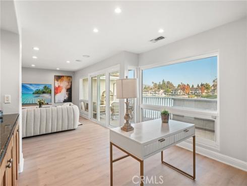 25  Lakeview  60 , Irvine, CA