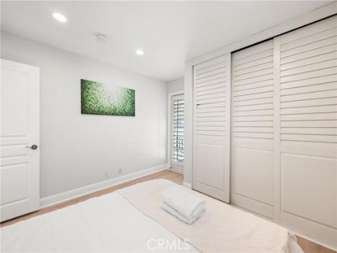 25  Lakeview  60 , Irvine, CA