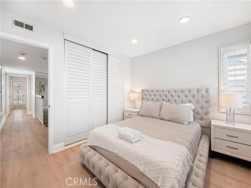 25  Lakeview  60 , Irvine, CA