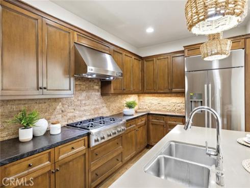 122  Catalonia  , Irvine, CA