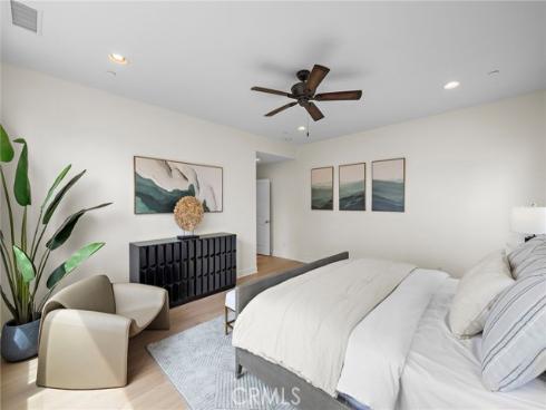 122  Catalonia  , Irvine, CA