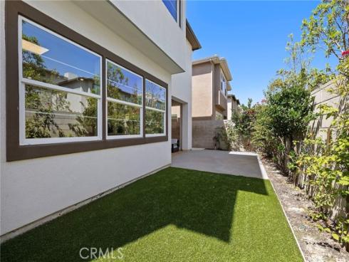 77  Pelican  , Irvine, CA