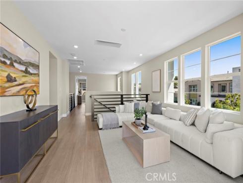 77  Pelican  , Irvine, CA