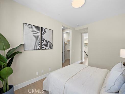 77  Pelican  , Irvine, CA