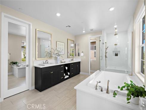 77  Pelican  , Irvine, CA