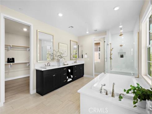 77  Pelican  , Irvine, CA