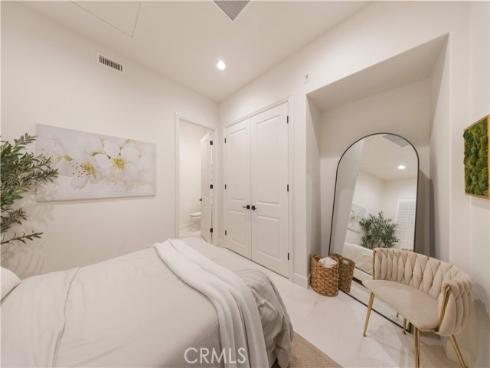 93  Parson Brown  , Irvine, CA