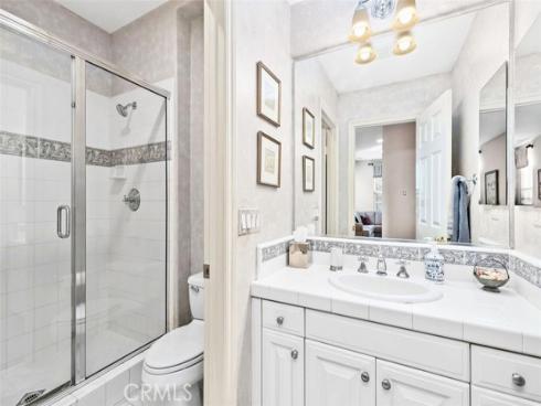 36  Walnut Creek  , Irvine, CA