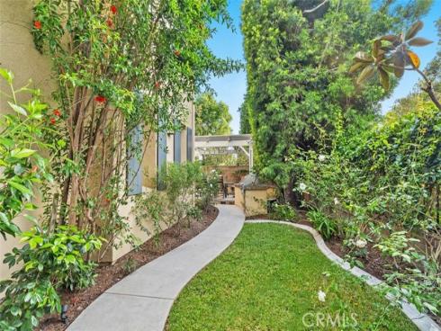 36  Walnut Creek  , Irvine, CA