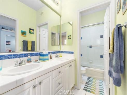 36  Walnut Creek  , Irvine, CA