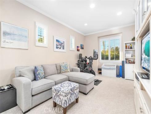 36  Walnut Creek  , Irvine, CA