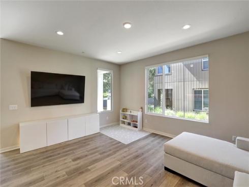 176  Novel  , Irvine, CA