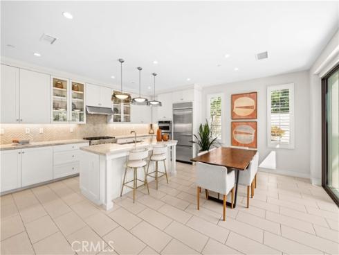 164  Villa Ridge  , Irvine, CA