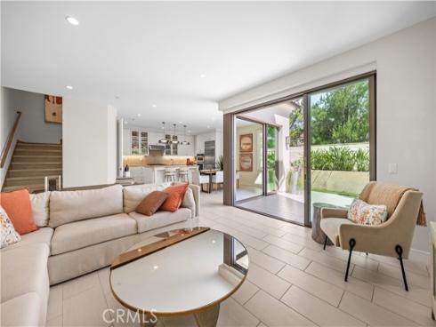 164  Villa Ridge  , Irvine, CA