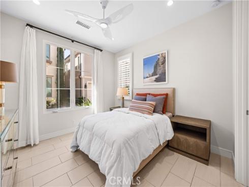 164  Villa Ridge  , Irvine, CA