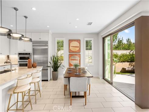 164  Villa Ridge  , Irvine, CA