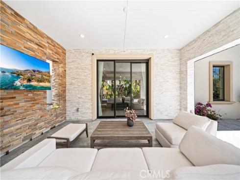 114  Interstellar  , Irvine, CA