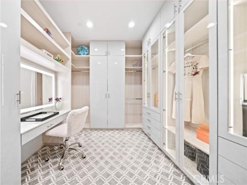 114  Interstellar  , Irvine, CA