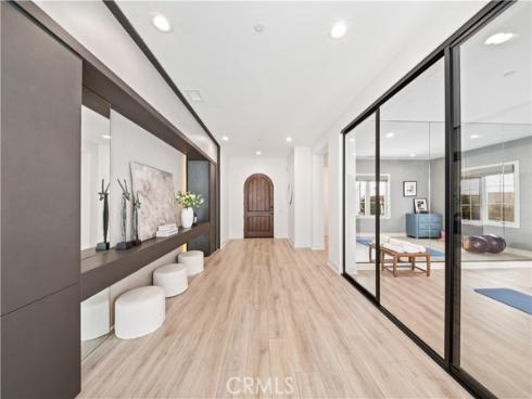 114  Interstellar  , Irvine, CA