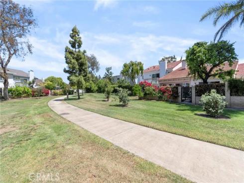 20  Mandrake  , Irvine, CA