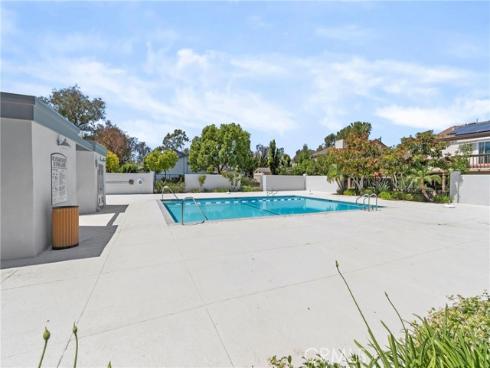 20  Mandrake  , Irvine, CA