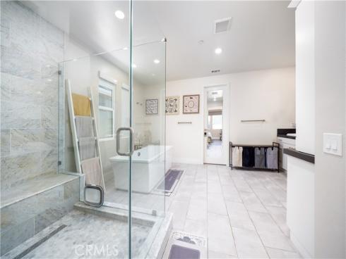 81  Ray  , Irvine, CA