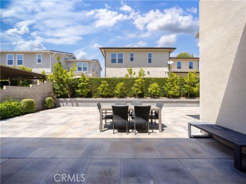 81  Ray  , Irvine, CA