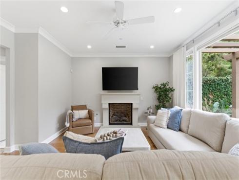 23  Bianco  , Irvine, CA