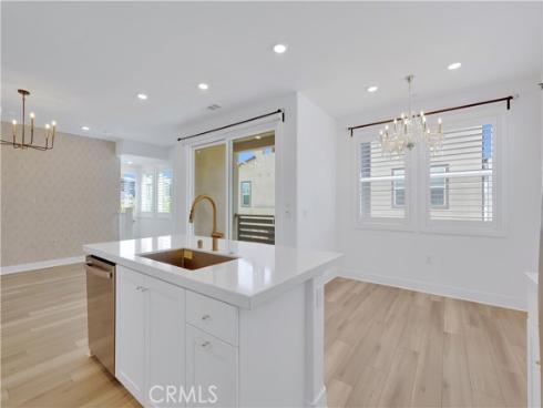 426  Lobata  , Irvine, CA