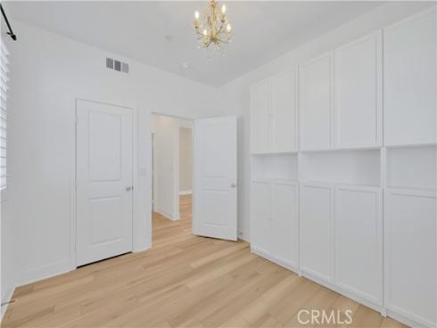 426  Lobata  , Irvine, CA