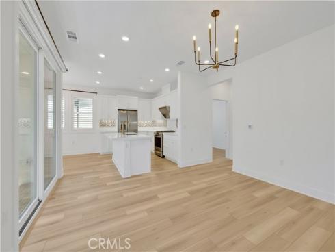426  Lobata  , Irvine, CA